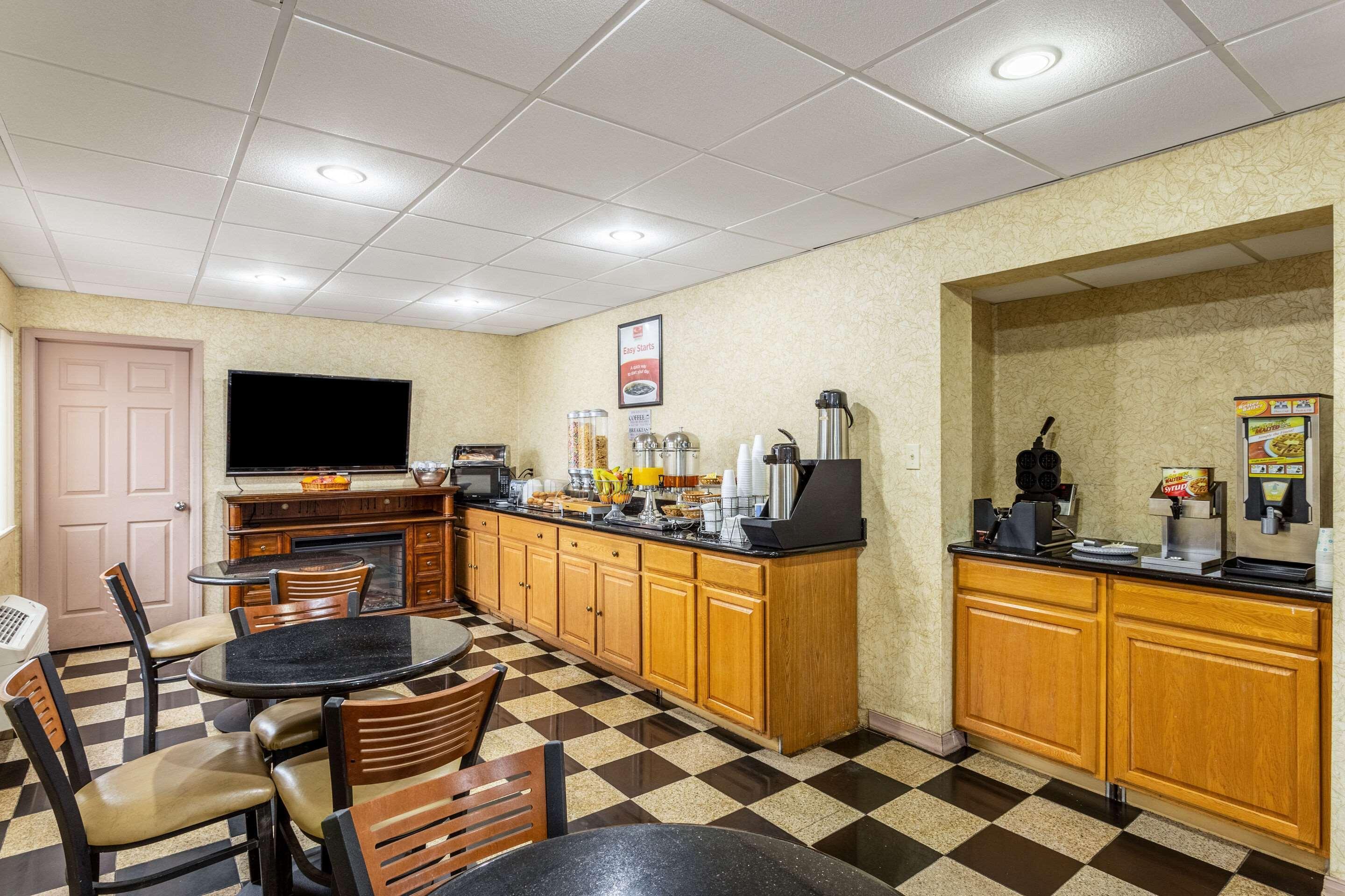 Econo Lodge Моргантаун Екстер'єр фото