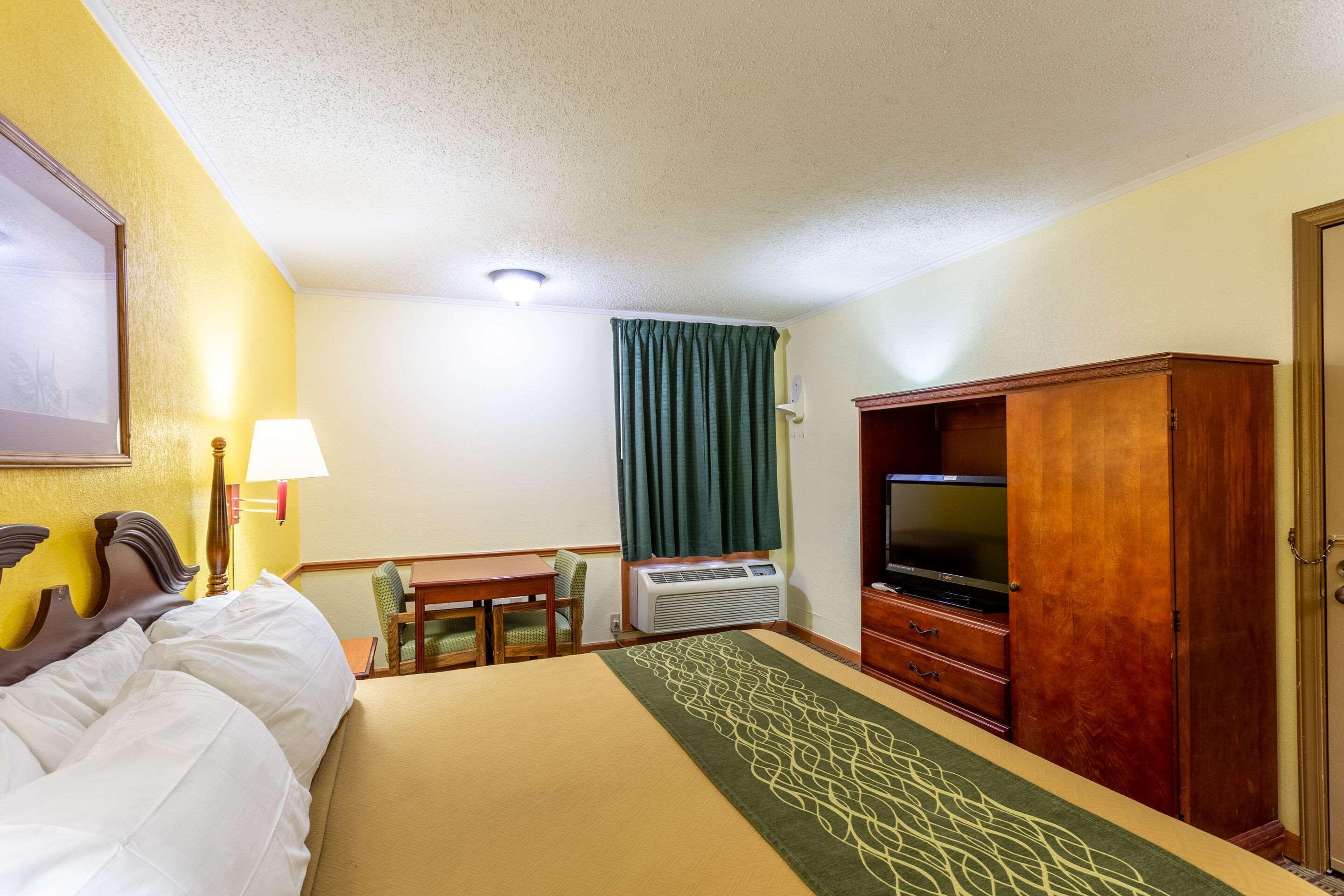 Econo Lodge Моргантаун Екстер'єр фото