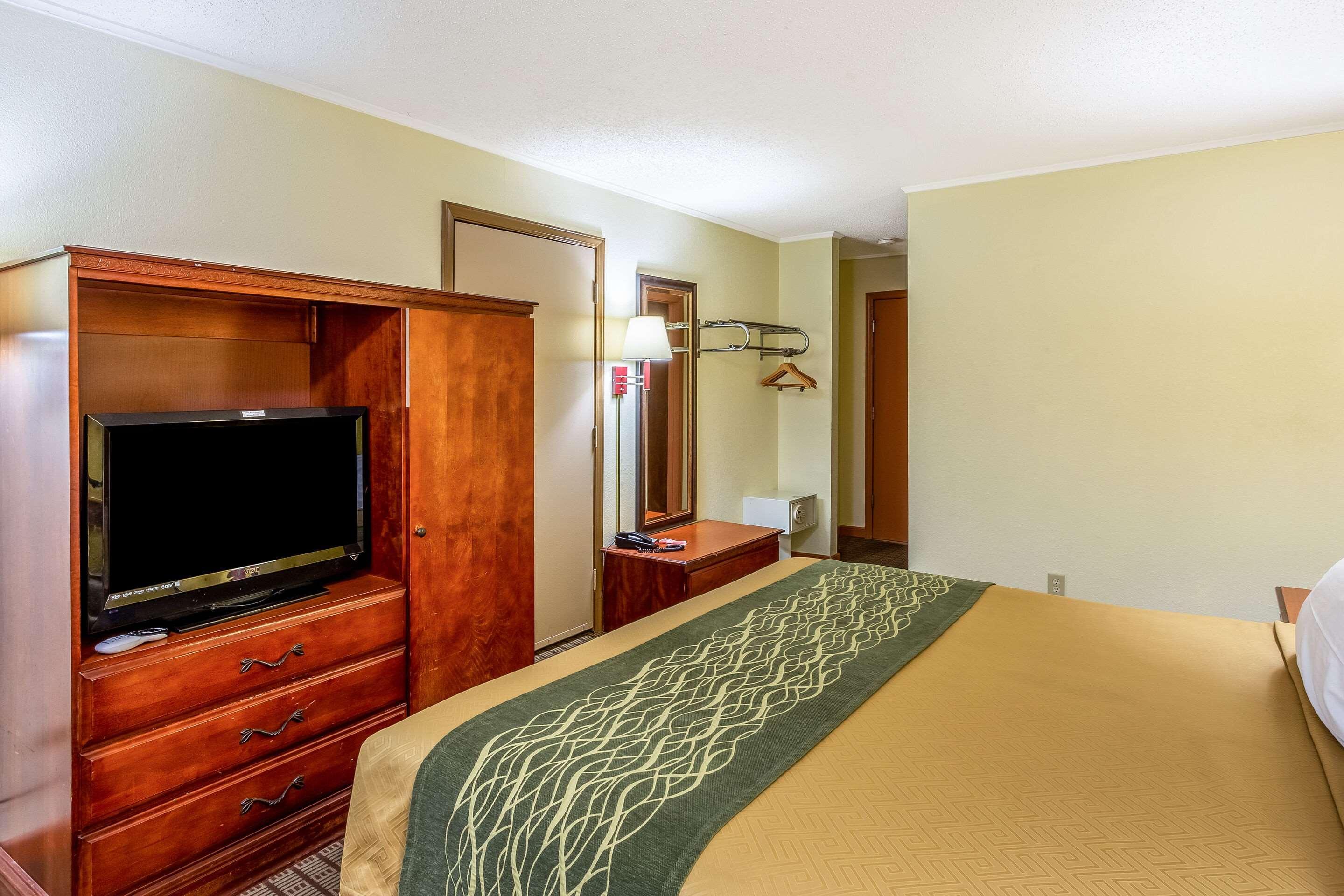 Econo Lodge Моргантаун Екстер'єр фото