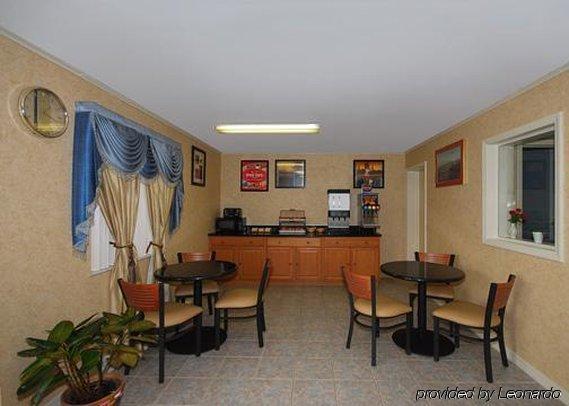 Econo Lodge Моргантаун Ресторан фото